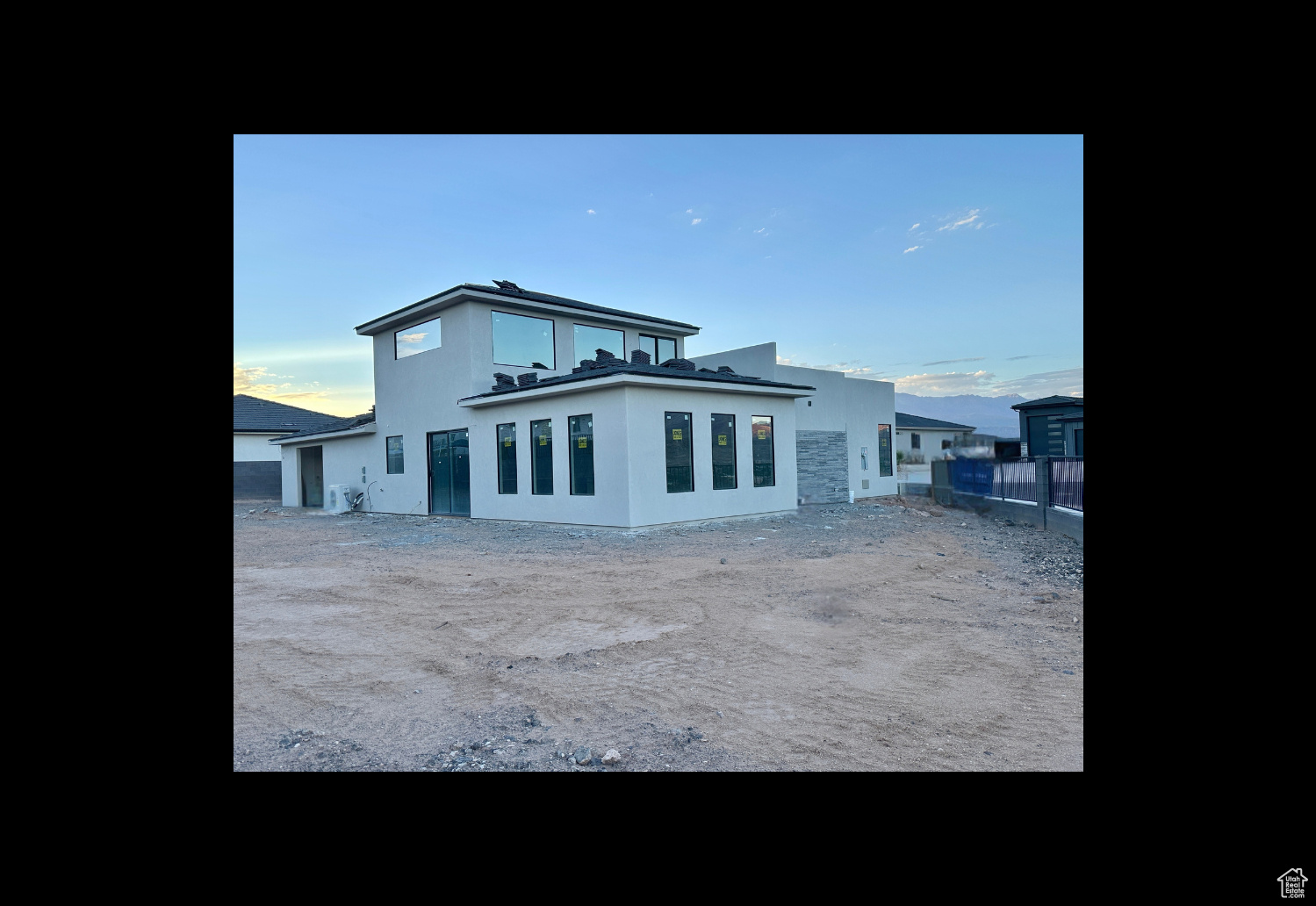 FALCON RIDGE - Residential