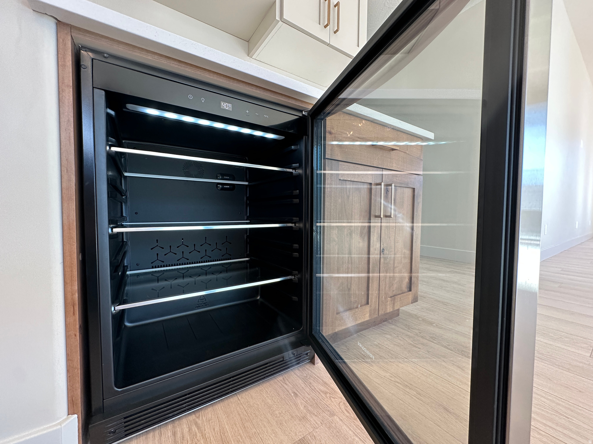 FALCON RIDGE - Residential