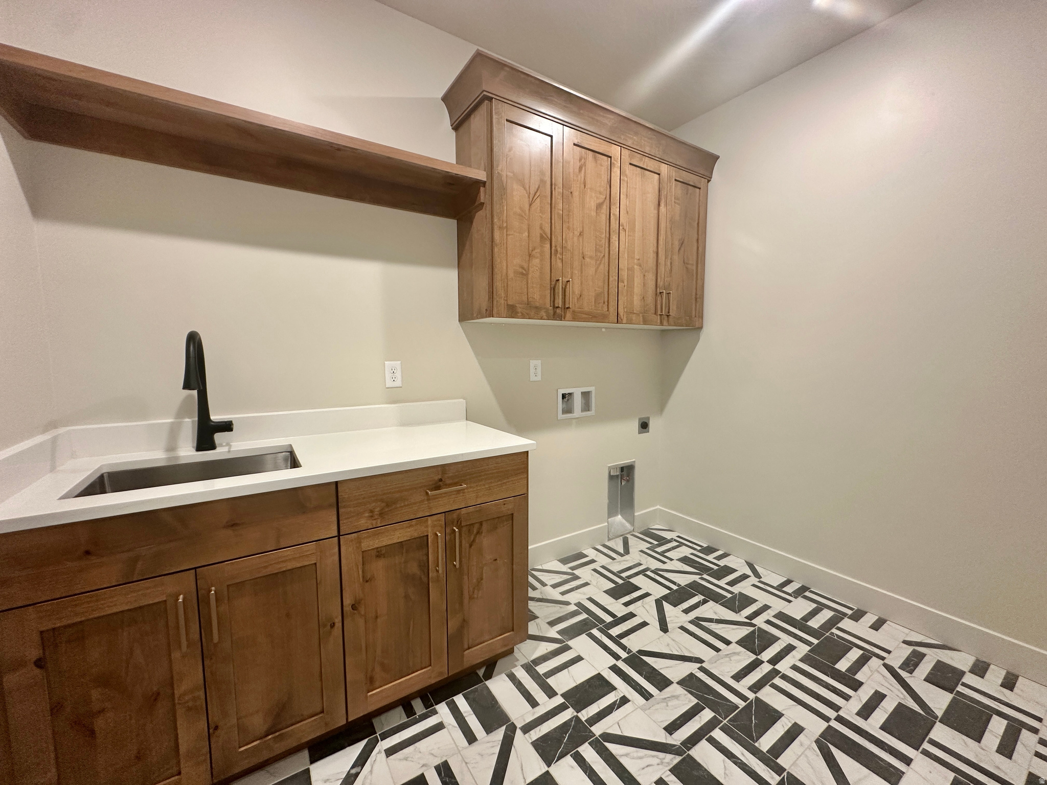 FALCON RIDGE - Residential