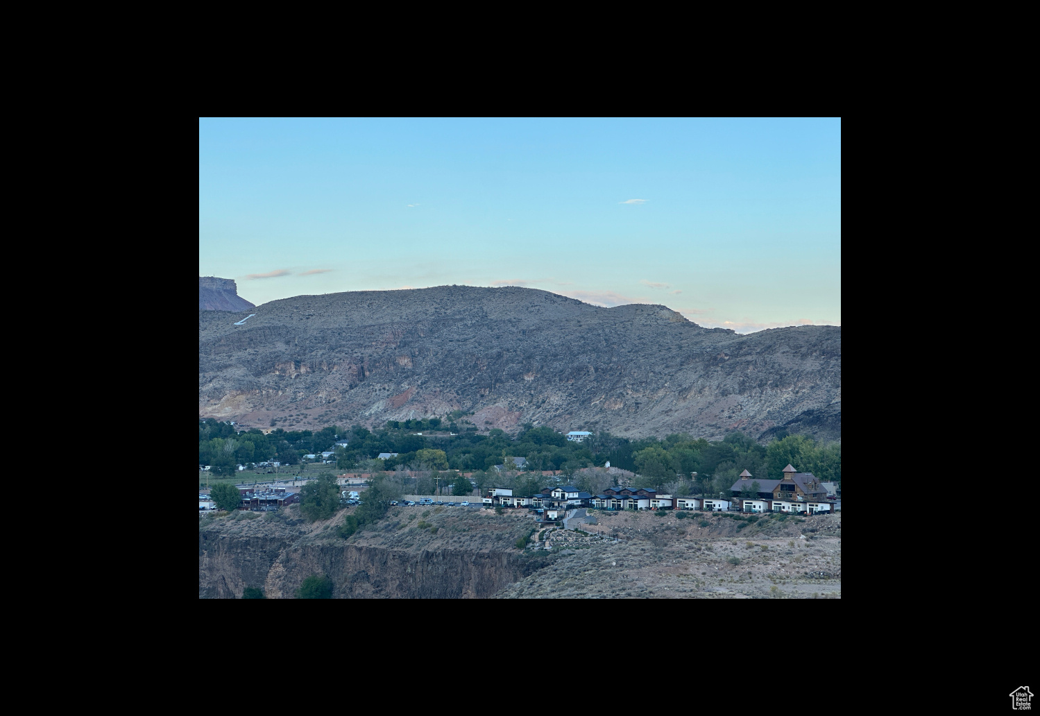 FALCON RIDGE - Residential