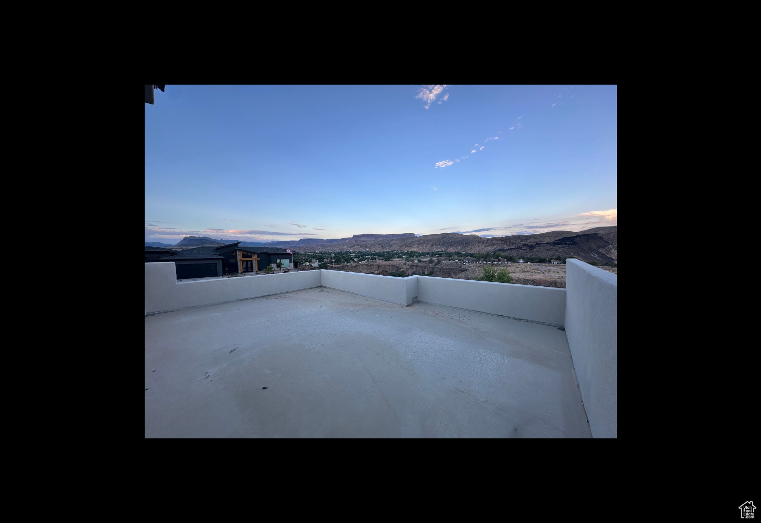 FALCON RIDGE - Residential