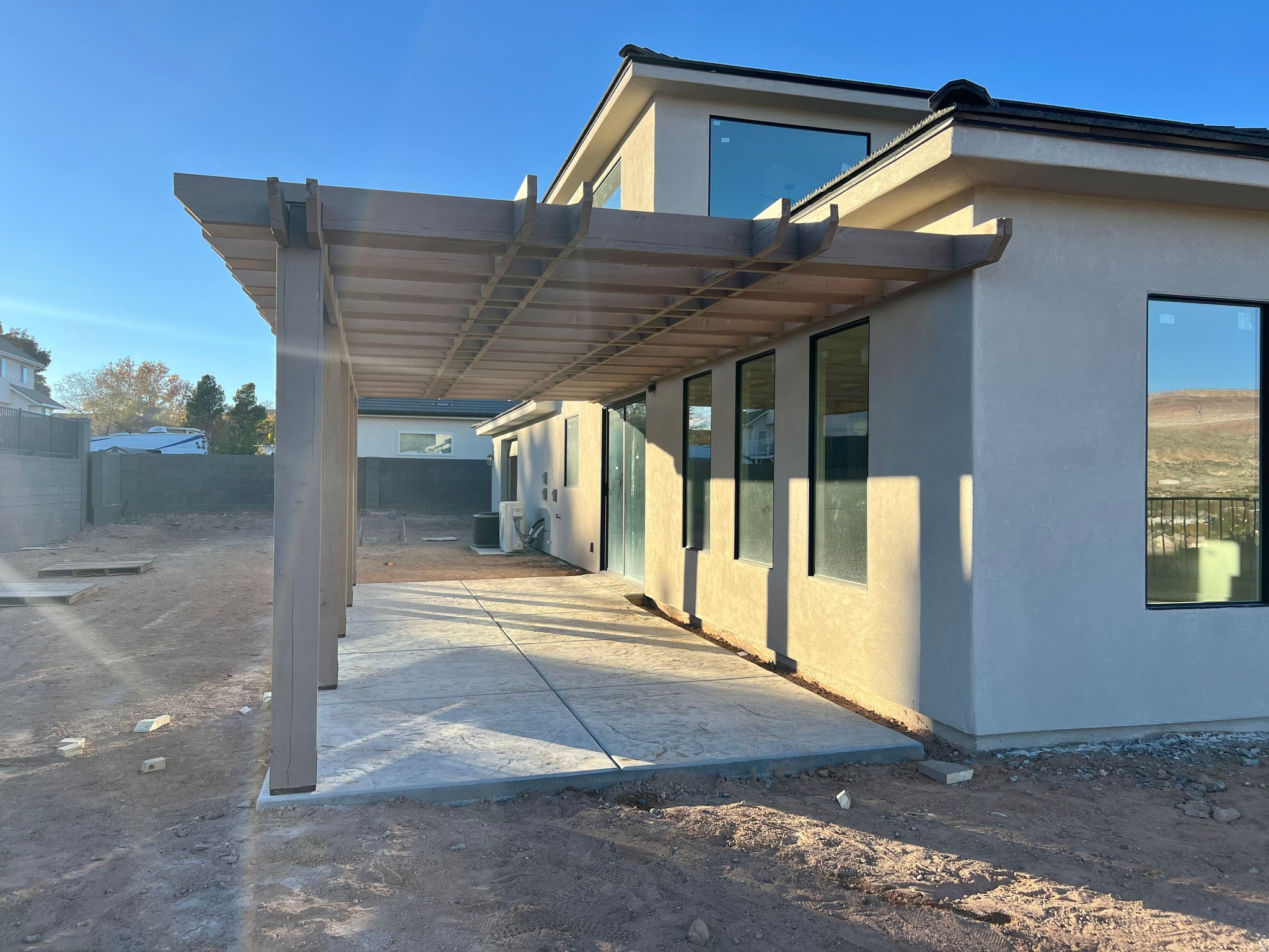 FALCON RIDGE - Residential