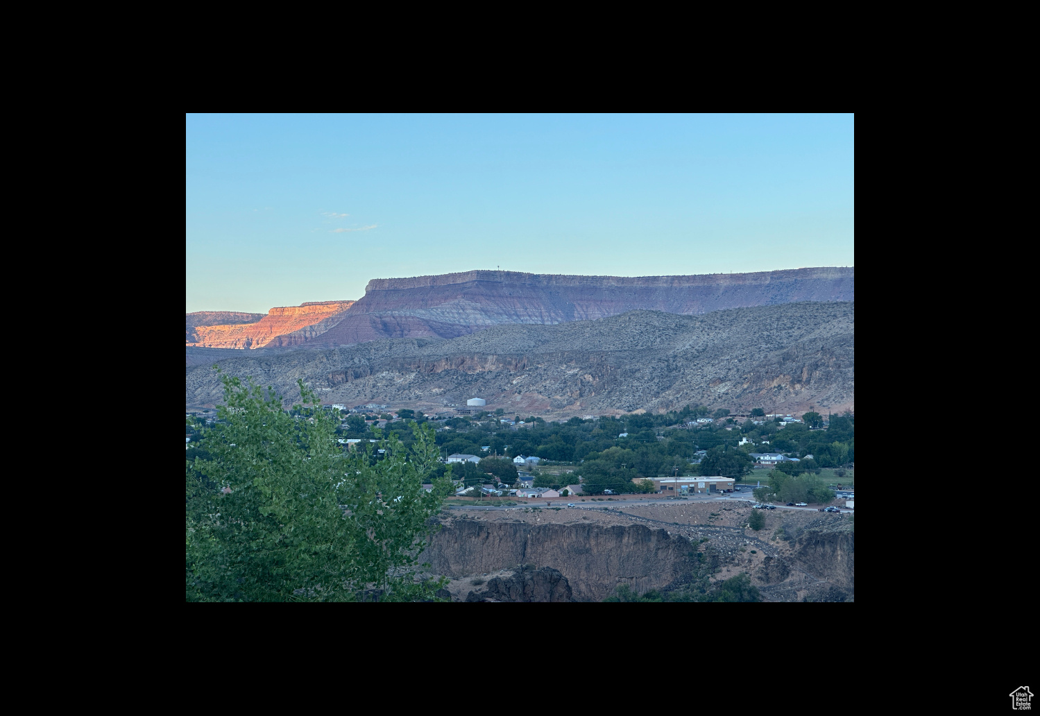 FALCON RIDGE - Residential