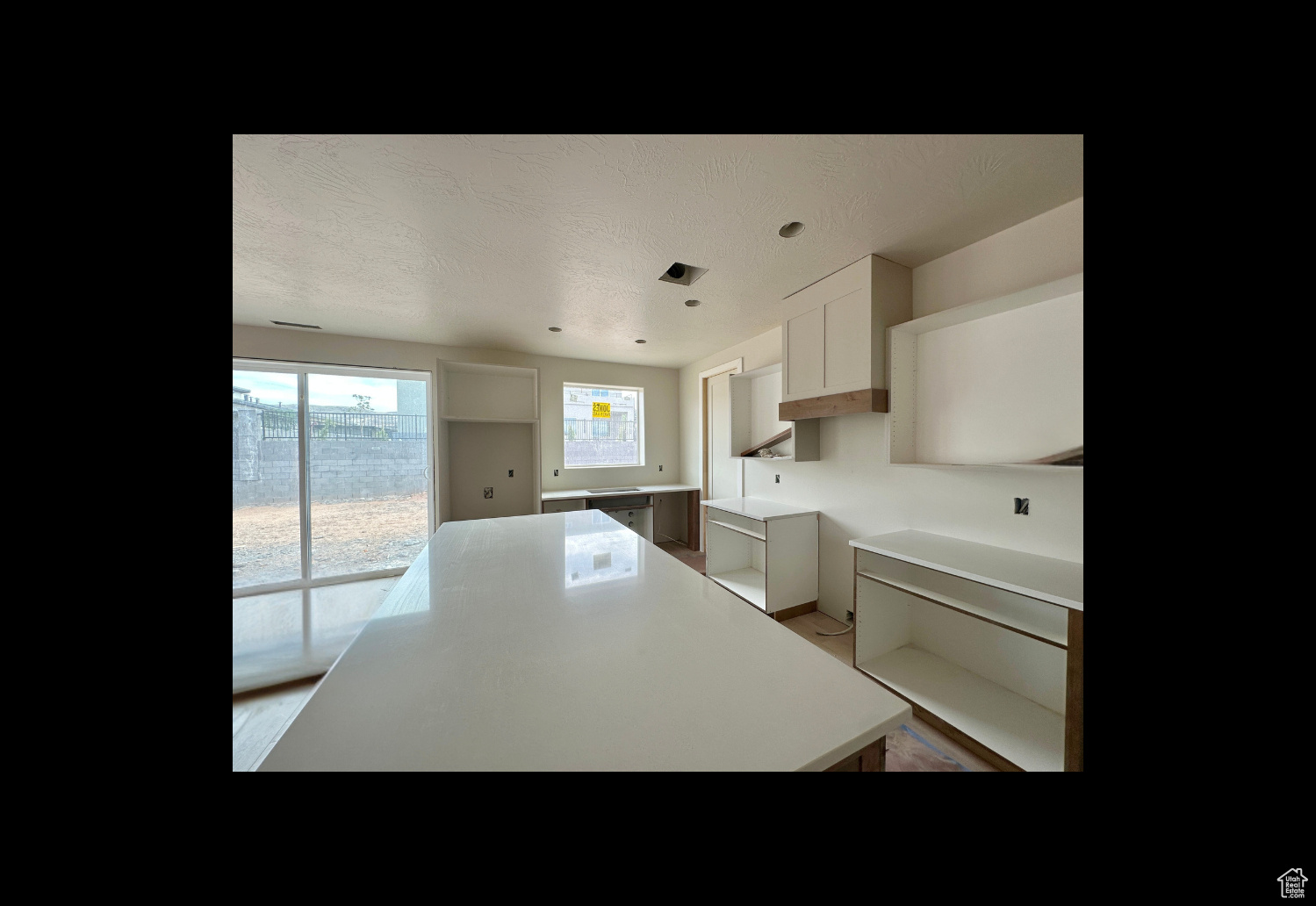 FALCON RIDGE - Residential