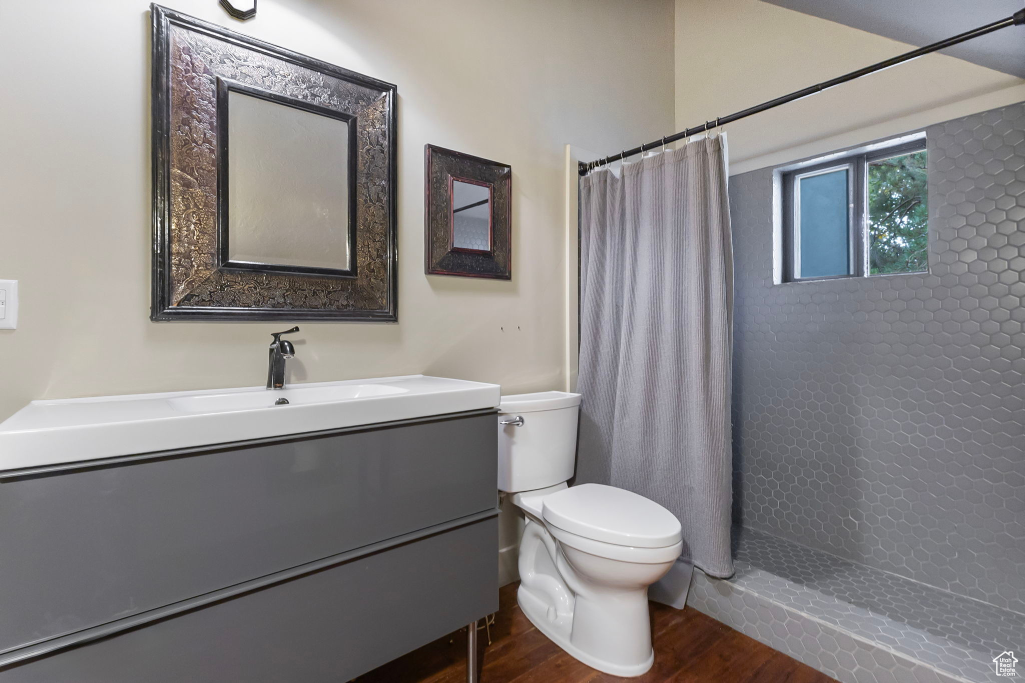 AMENDED HIGHLANDS PL - Residential