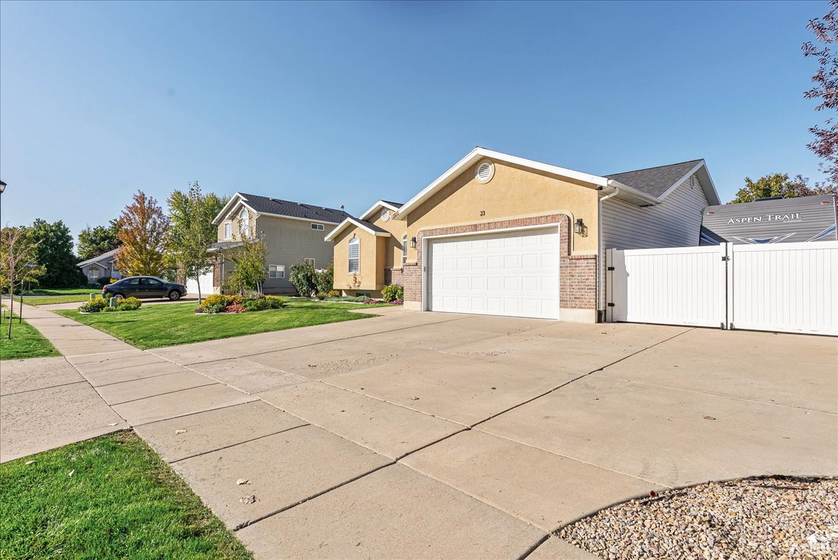 ANTELOPE HILL - Residential