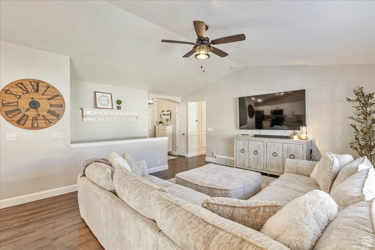 ANTELOPE HILL - Residential