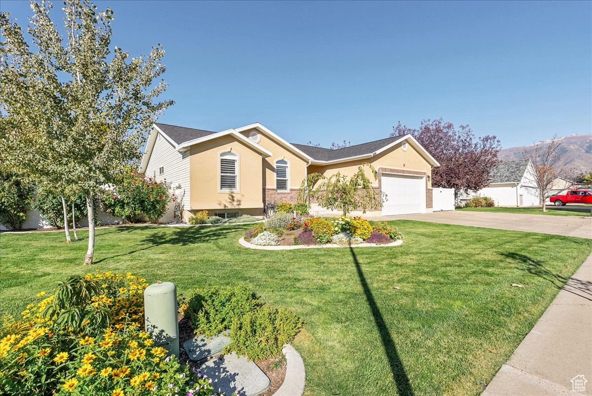 ANTELOPE HILL - Residential