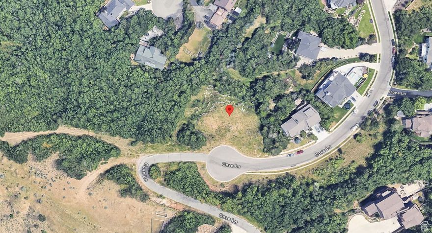 Amazing Bountiful east bench lot with 180 degree views of the valley and no front or back neighbors. Seller believes all utilities are stubbed in at the street, but buyer will need to verify. No HOA. The slope of the lot allows for a walk-out basement with a private yard. Build ready with a geotechnical report (See Attached Report)
