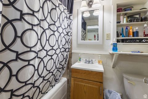 Tiny photo for 393 E CENTER St, Springville, UT 84663 (MLS # 2111595)