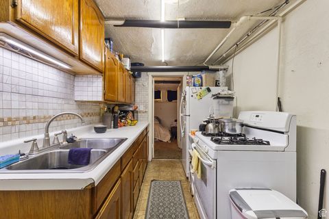 Tiny photo for 393 E CENTER St, Springville, UT 84663 (MLS # 2111595)