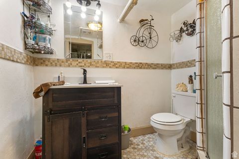 Tiny photo for 393 E CENTER St, Springville, UT 84663 (MLS # 2111595)