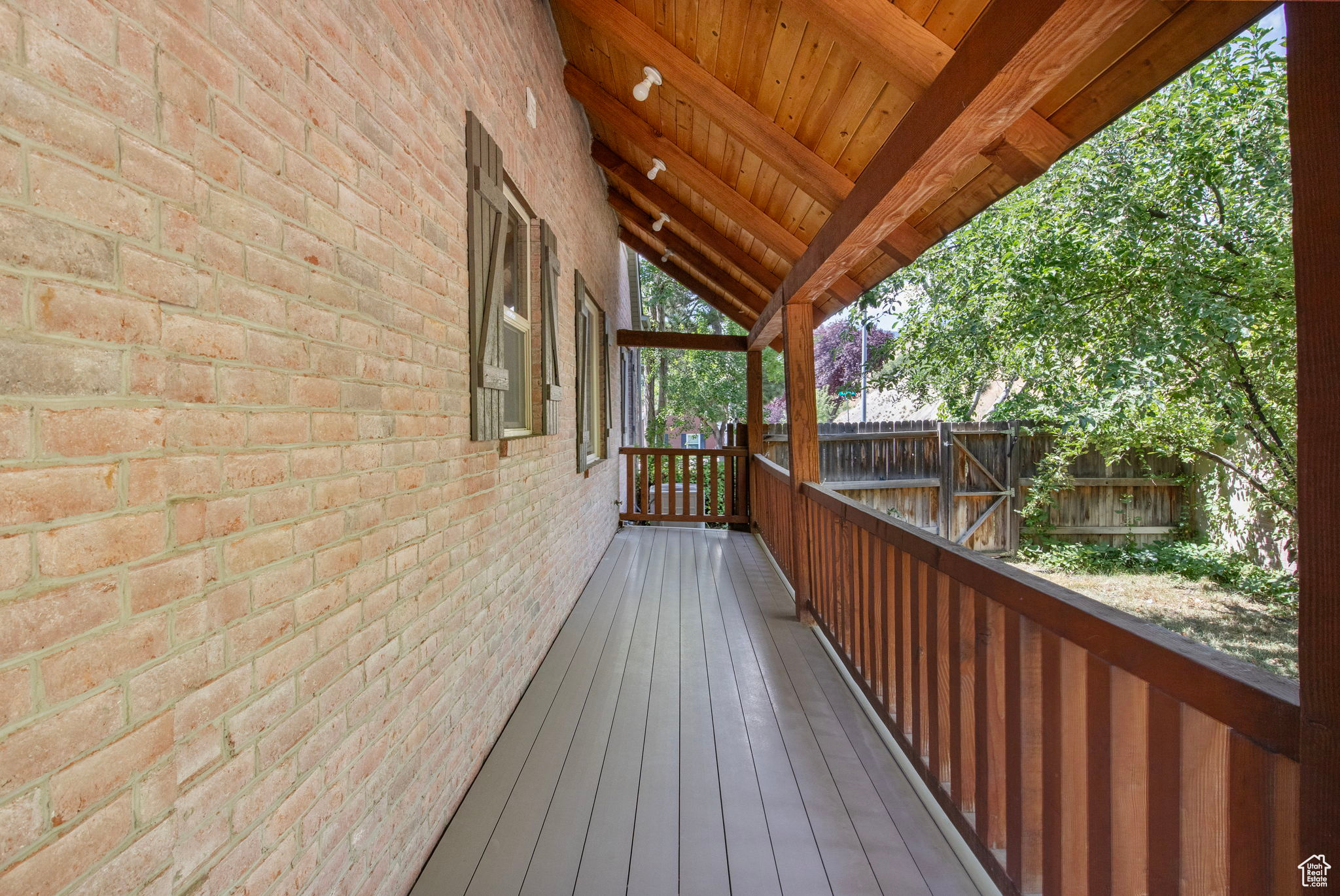 SHERWOOD HILLS - Residential