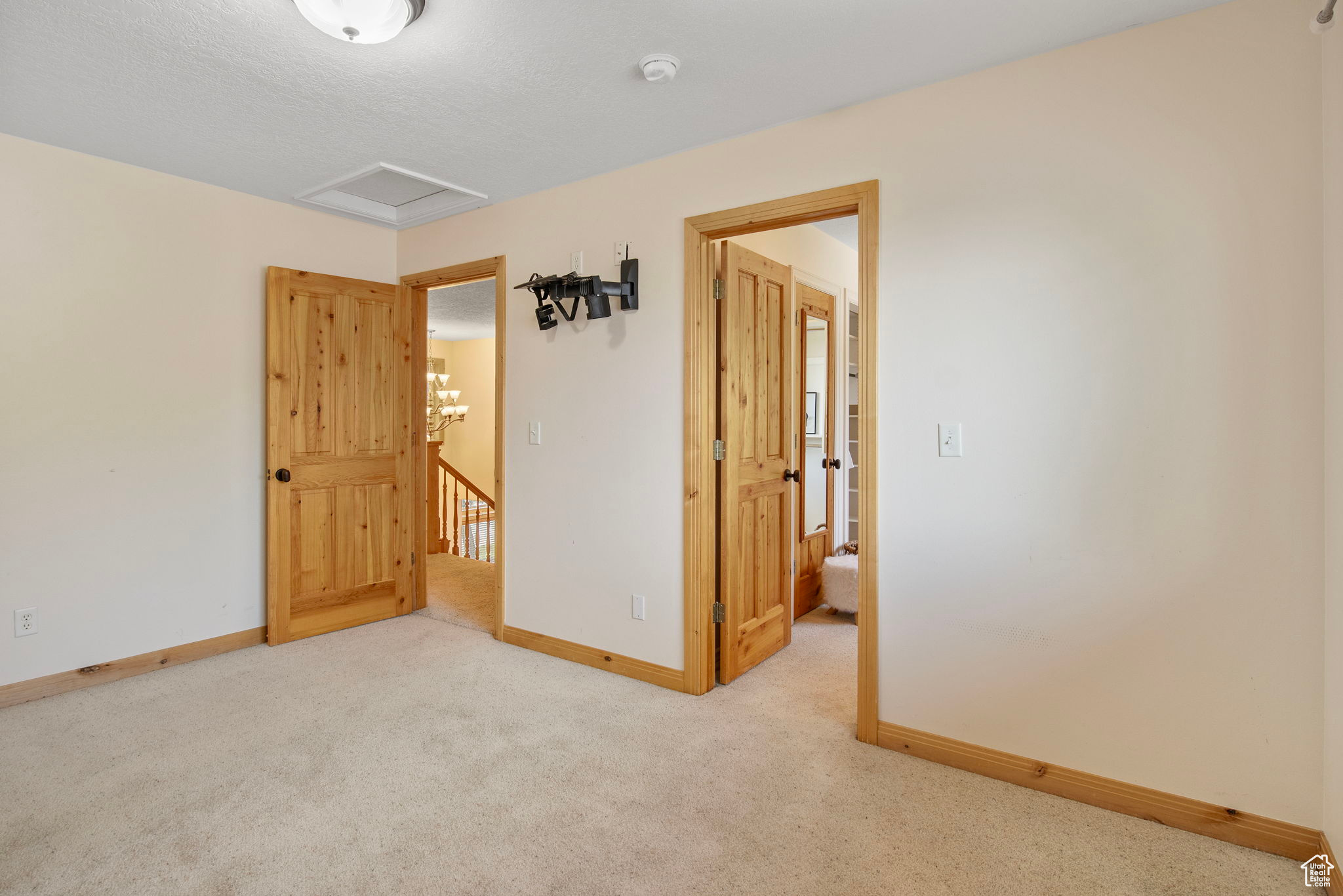 SHERWOOD HILLS - Residential