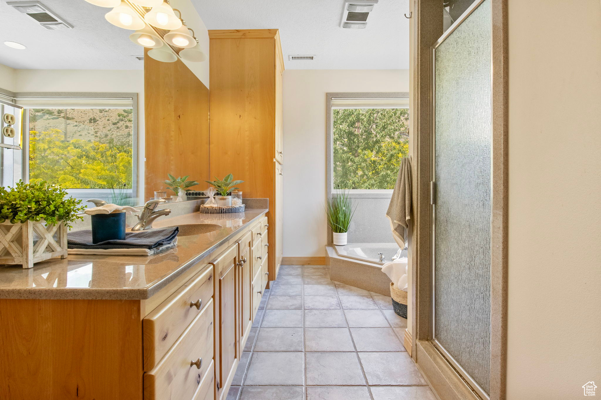 SHERWOOD HILLS - Residential