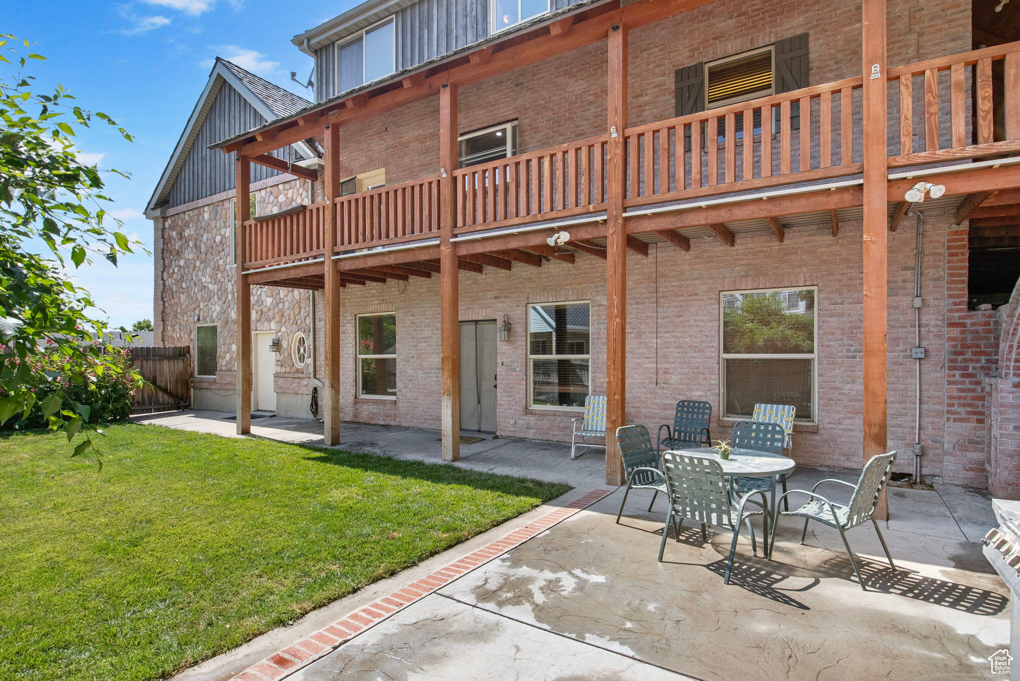SHERWOOD HILLS - Residential