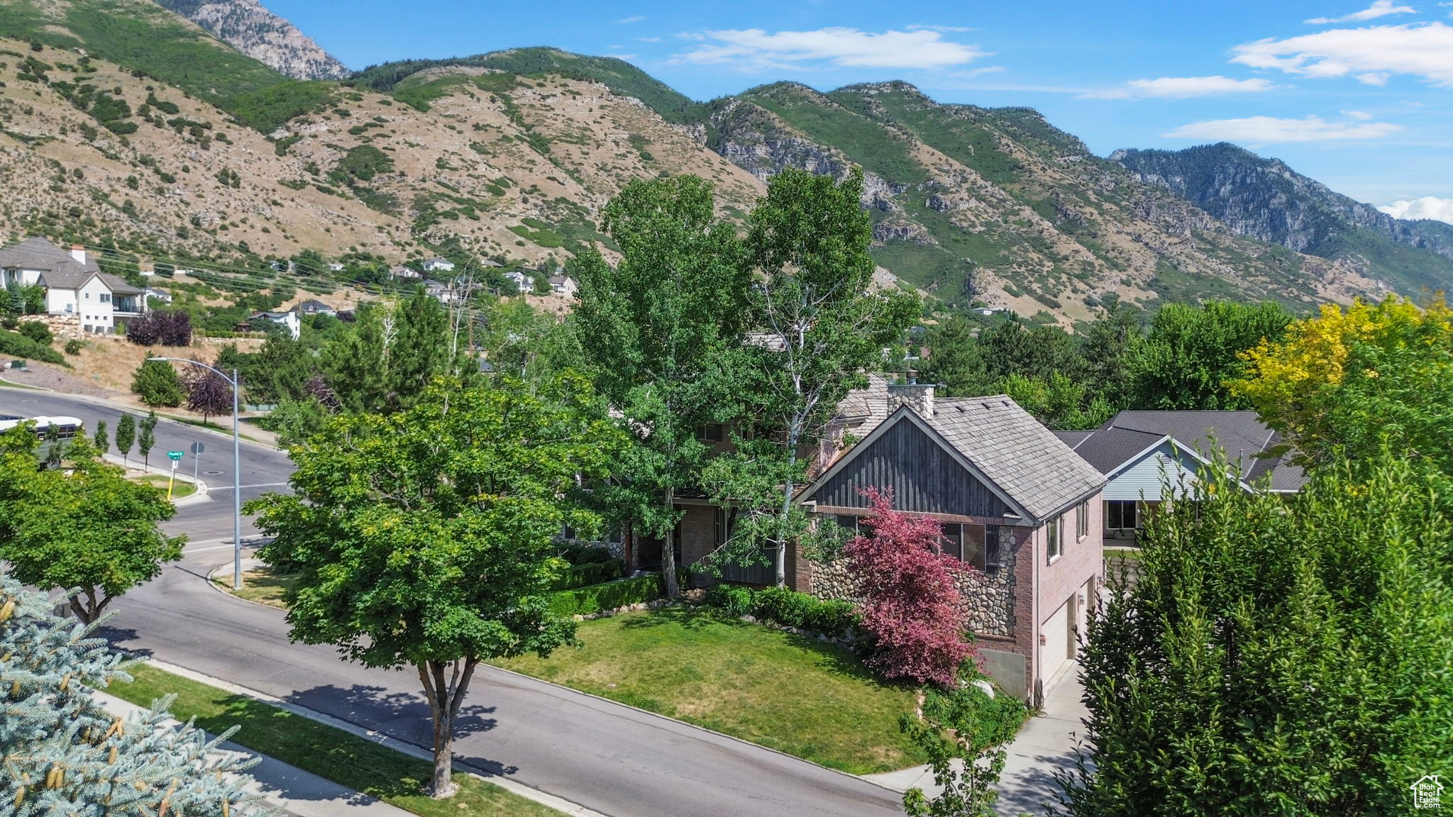 SHERWOOD HILLS - Residential