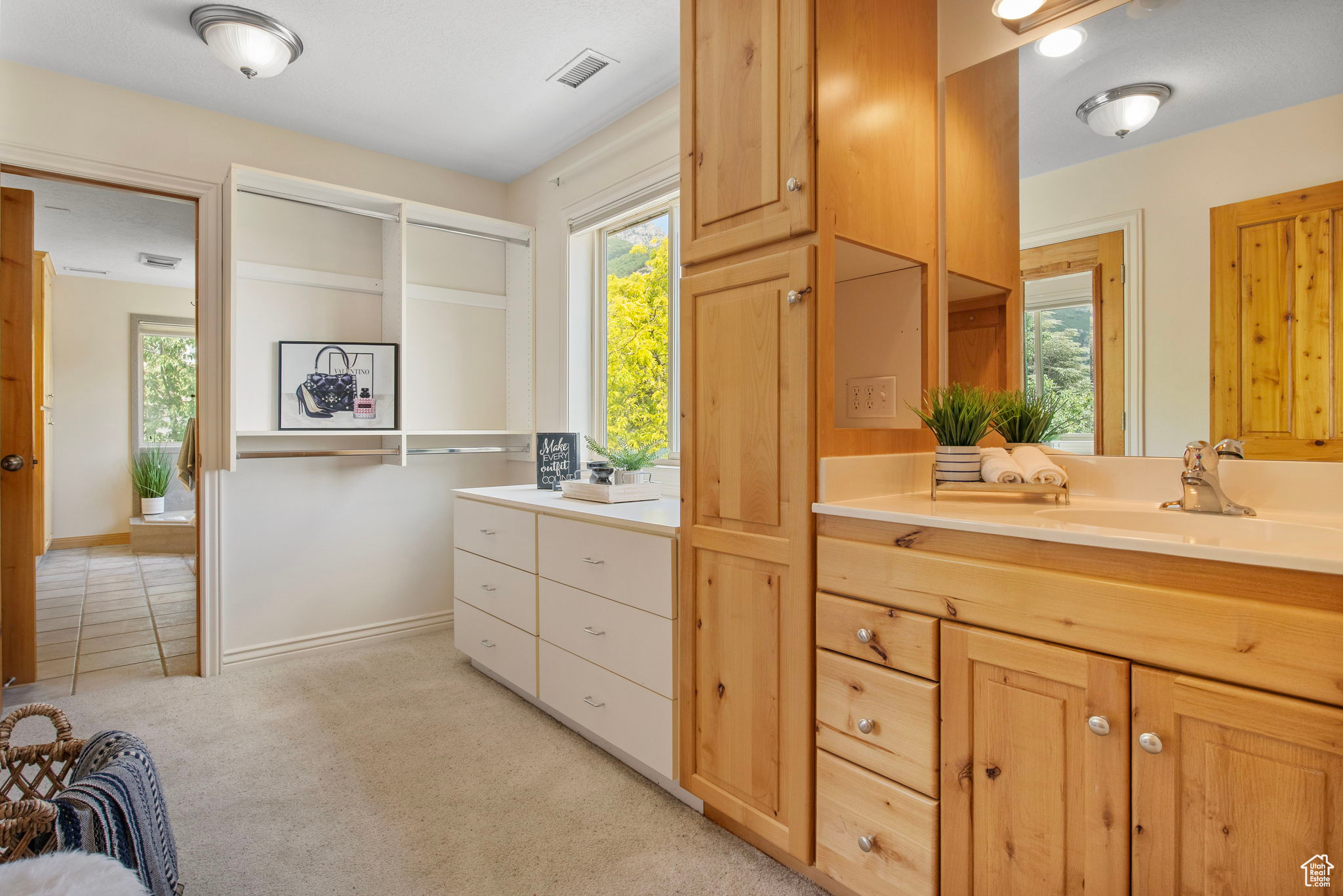 SHERWOOD HILLS - Residential