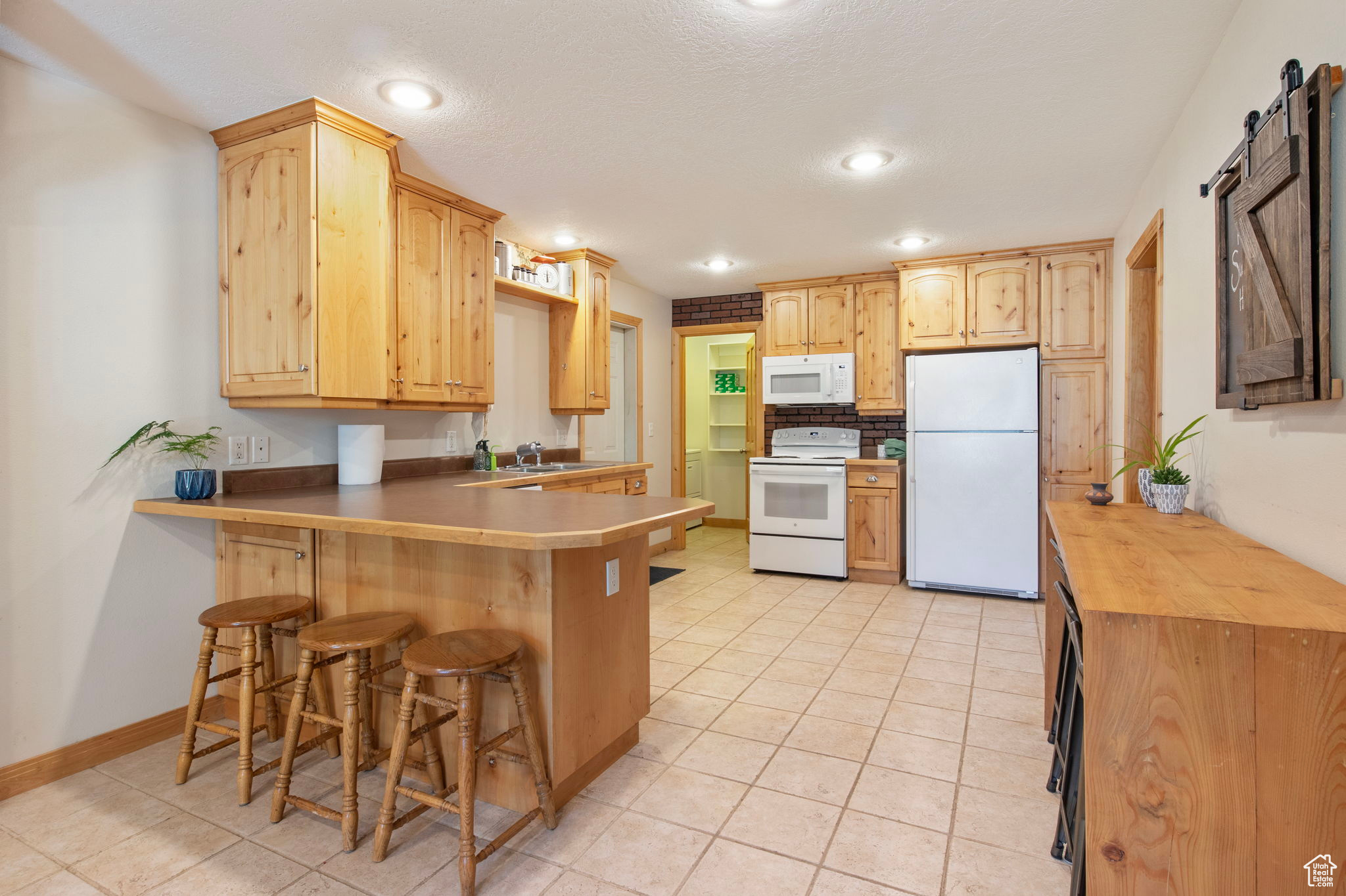 SHERWOOD HILLS - Residential