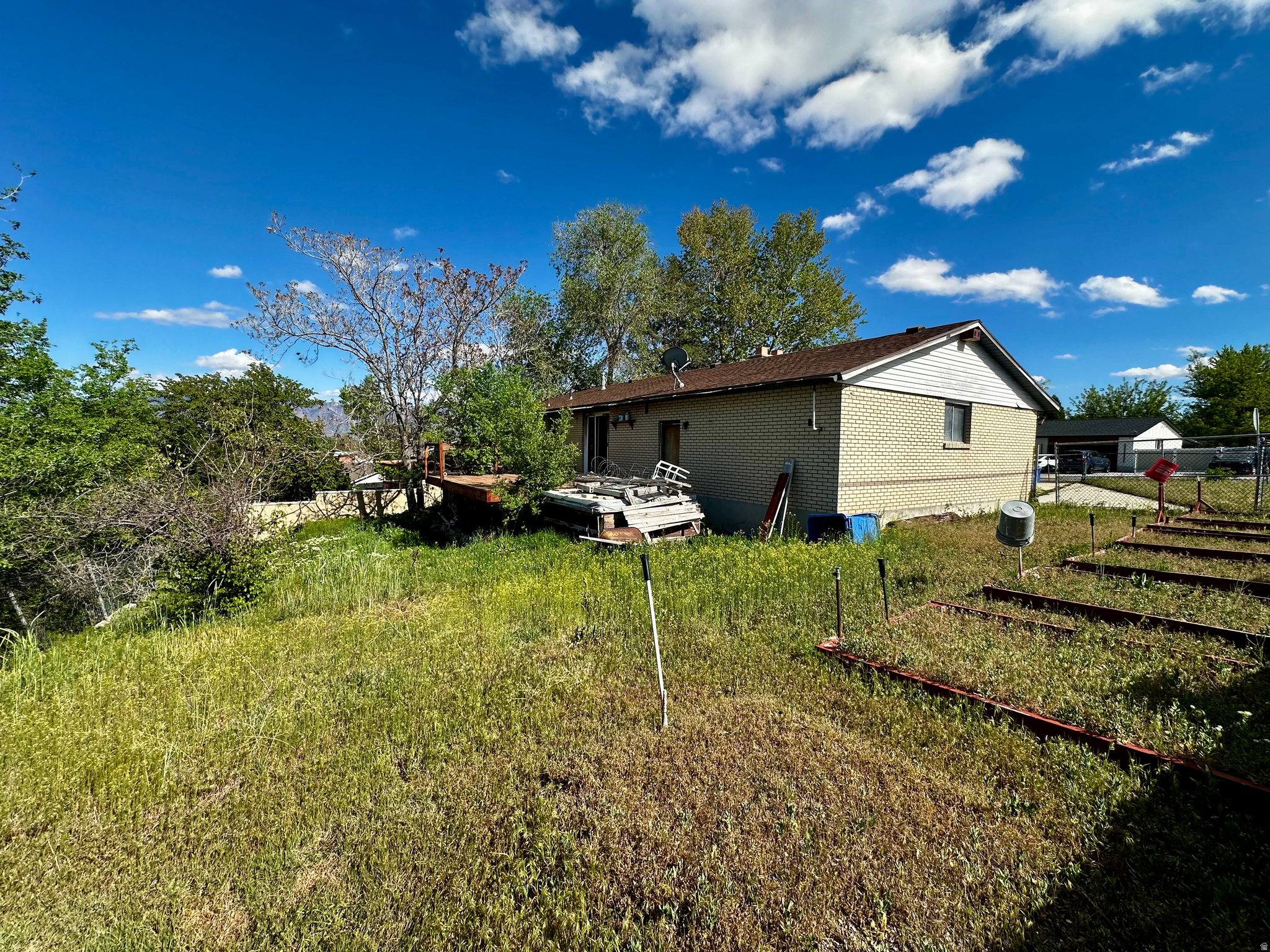 BENNION ESTATES #5 - Residential