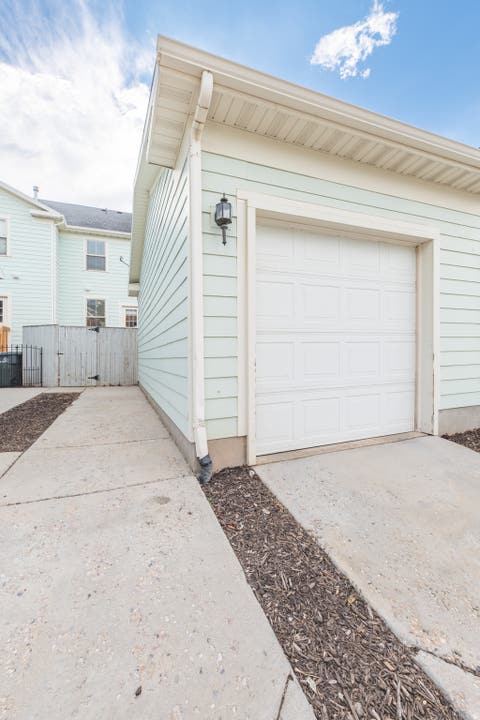 Tiny photo for 10693 S TOPVIEW RD, South Jordan, UT 84009 (MLS # 2173177)