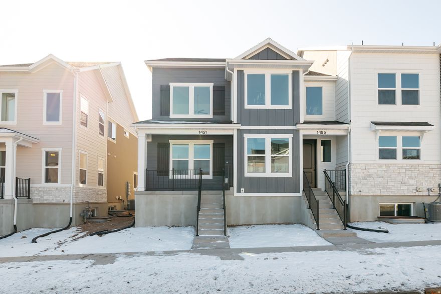 Discover the perfect mix of convenience and comfort with your new townhome at Highridge! Enjoy the benefits of multi-story living and a spacious two-car garage, without the upkeep of a single-family home. Love where you live with community perks like a clubhouse with a gym, a sparkling pool, and pickleball courts. Plus, you'll be part of the growing Mt. Saratoga master-planned community, designed with parks, trails, and open spaces for you to explore. Don't wait! Reach out today to learn more or schedule your visit!