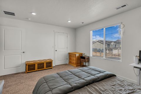 Tiny photo for 266 N PORTSIDE LN, Saratoga Springs, UT 84045 (MLS # 2142271)