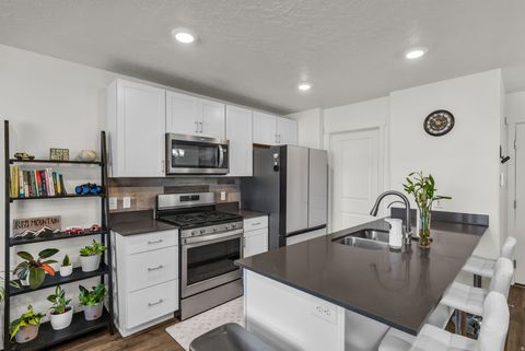 Tiny photo for 266 N PORTSIDE LN, Saratoga Springs, UT 84045 (MLS # 2142271)