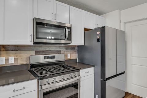 Tiny photo for 266 N PORTSIDE LN, Saratoga Springs, UT 84045 (MLS # 2142271)