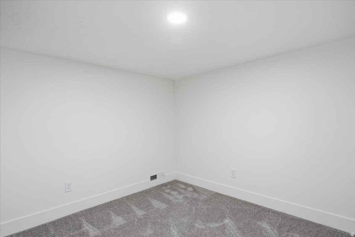 ROSEDALE - Residential