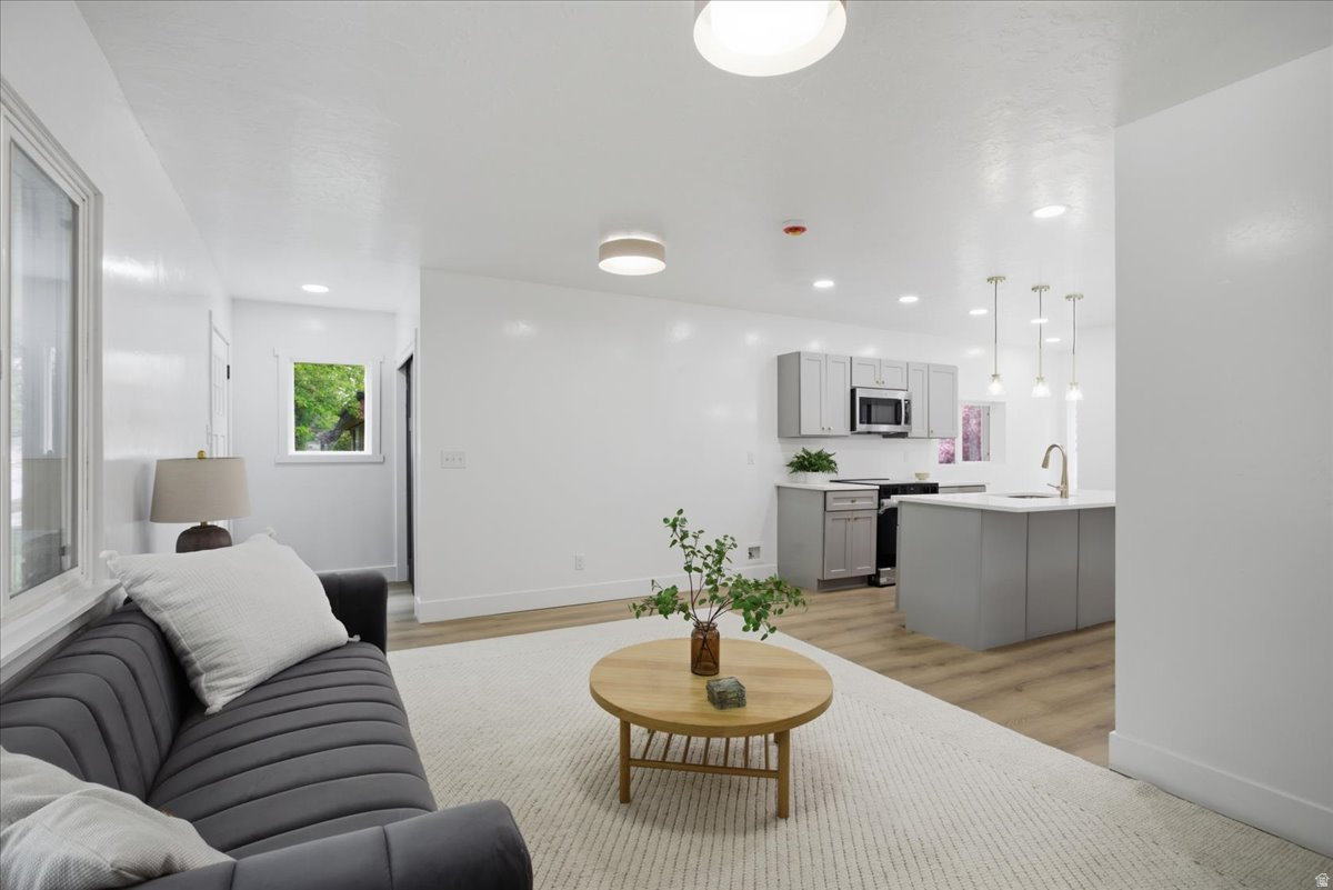 ROSEDALE - Residential