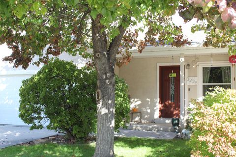 Tiny photo for 3228 W MEADOW LEAF CT, West Valley City, UT 84119 (MLS # 2118867)