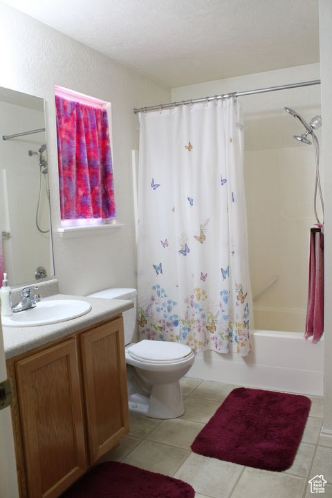 Tiny photo for 3228 W MEADOW LEAF CT, West Valley City, UT 84119 (MLS # 2118867)