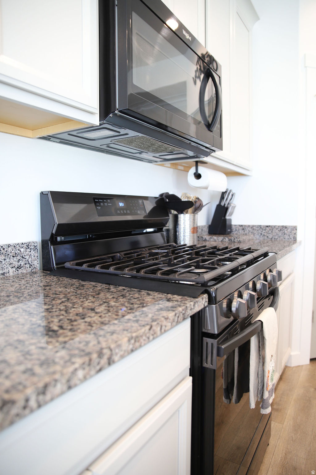 THE COURTYARD AT GREEN FARM - Residential