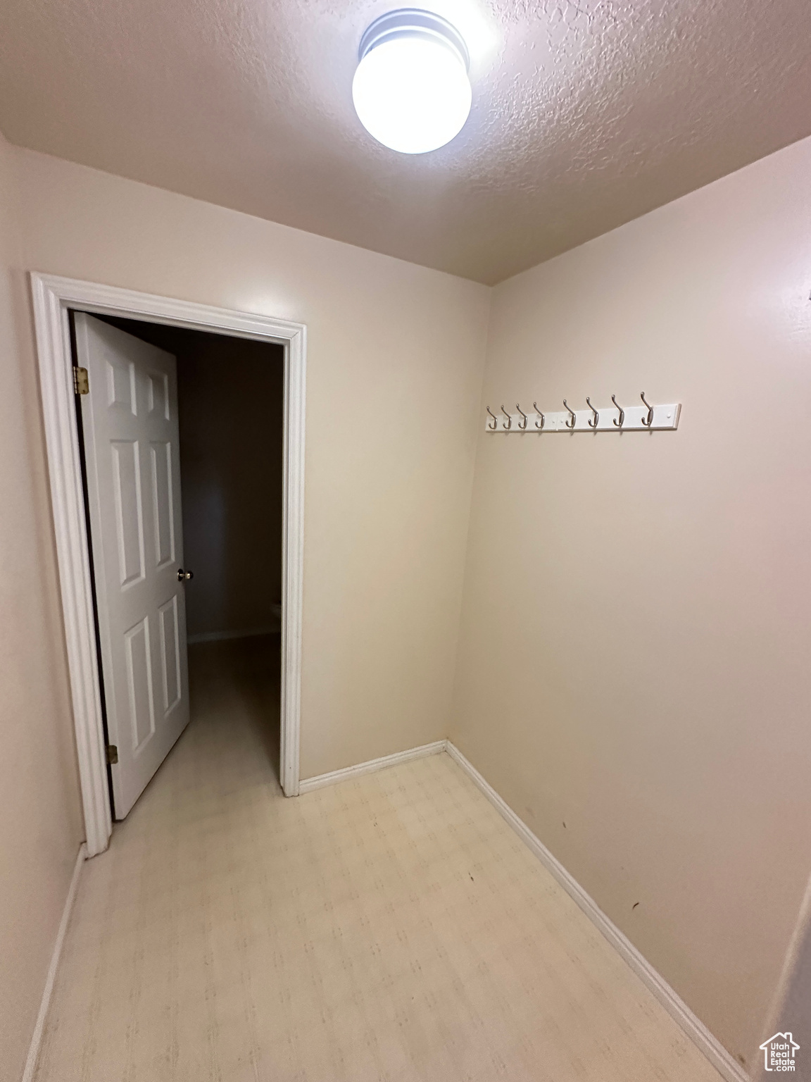 ROYAL VIEW - Residential