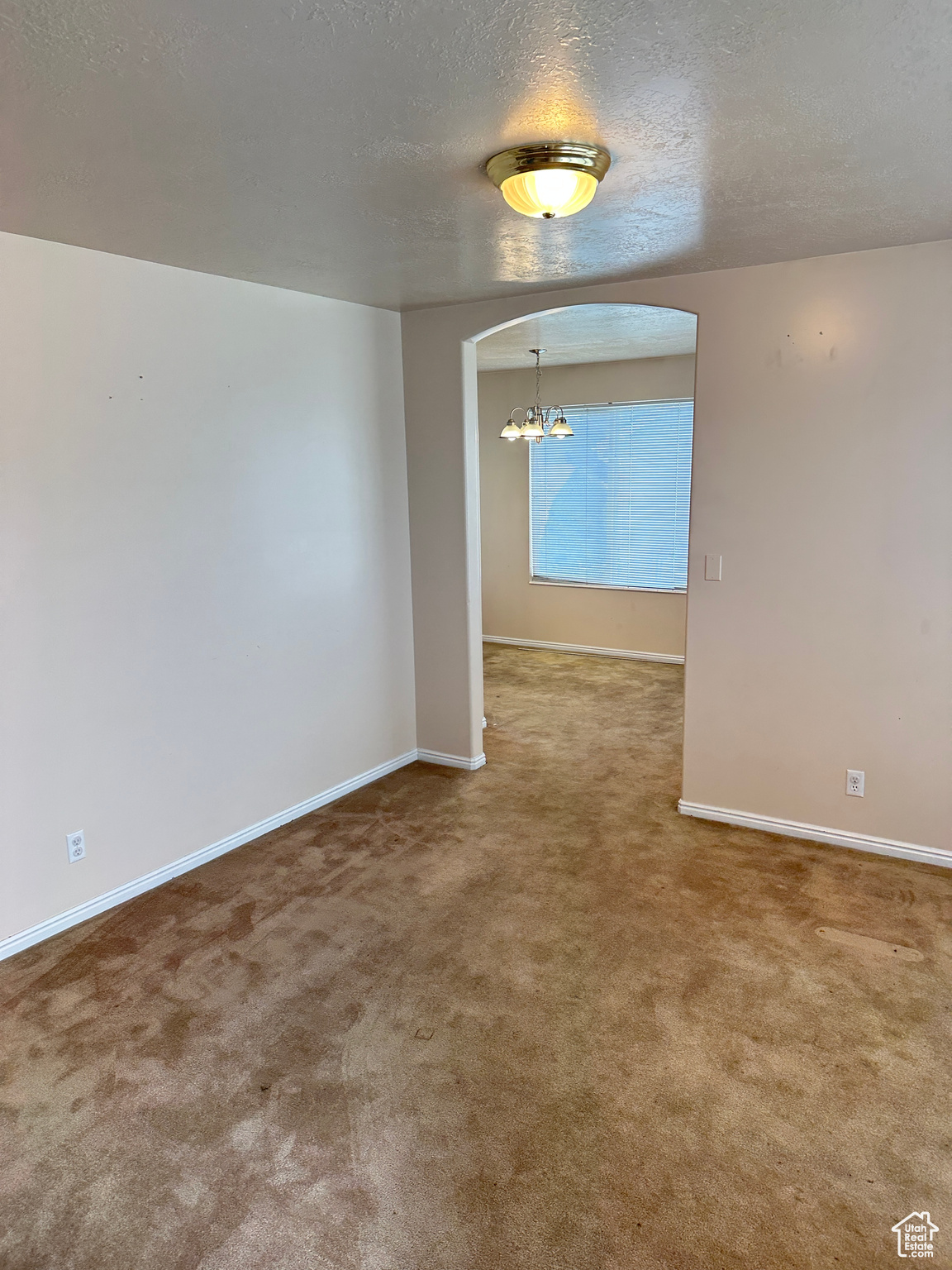 ROYAL VIEW - Residential