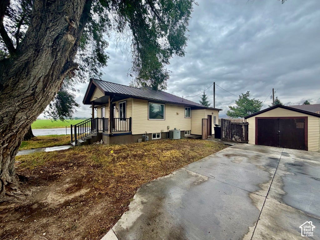 Photo of 390 N 2ND E, Preston, ID 83263 (MLS # 2177964)