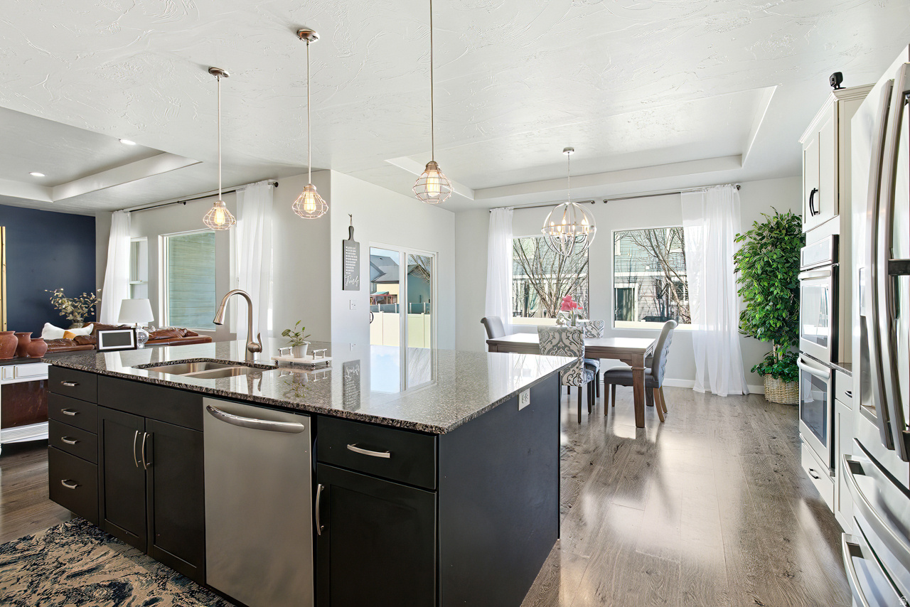 LEGACY FARMS - Residential