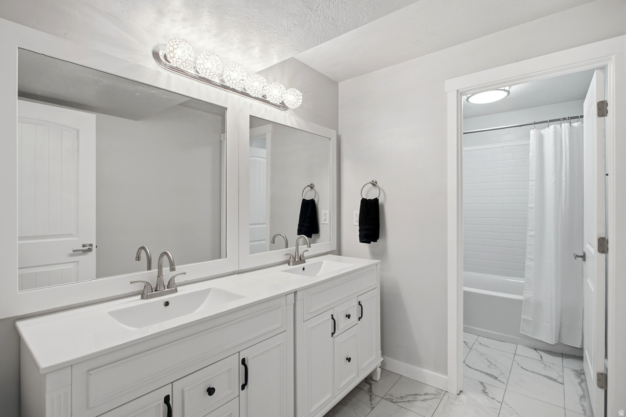 LEGACY FARMS - Residential