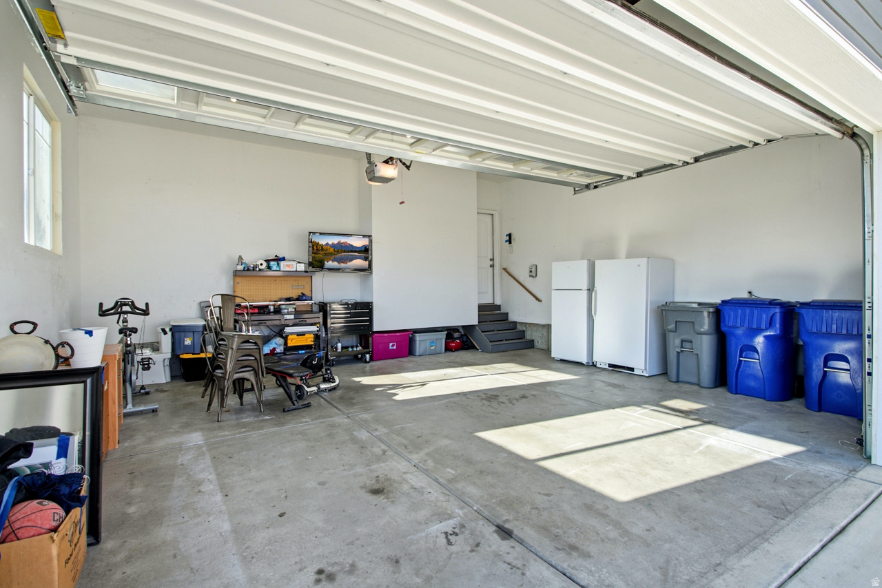 LEGACY FARMS - Residential