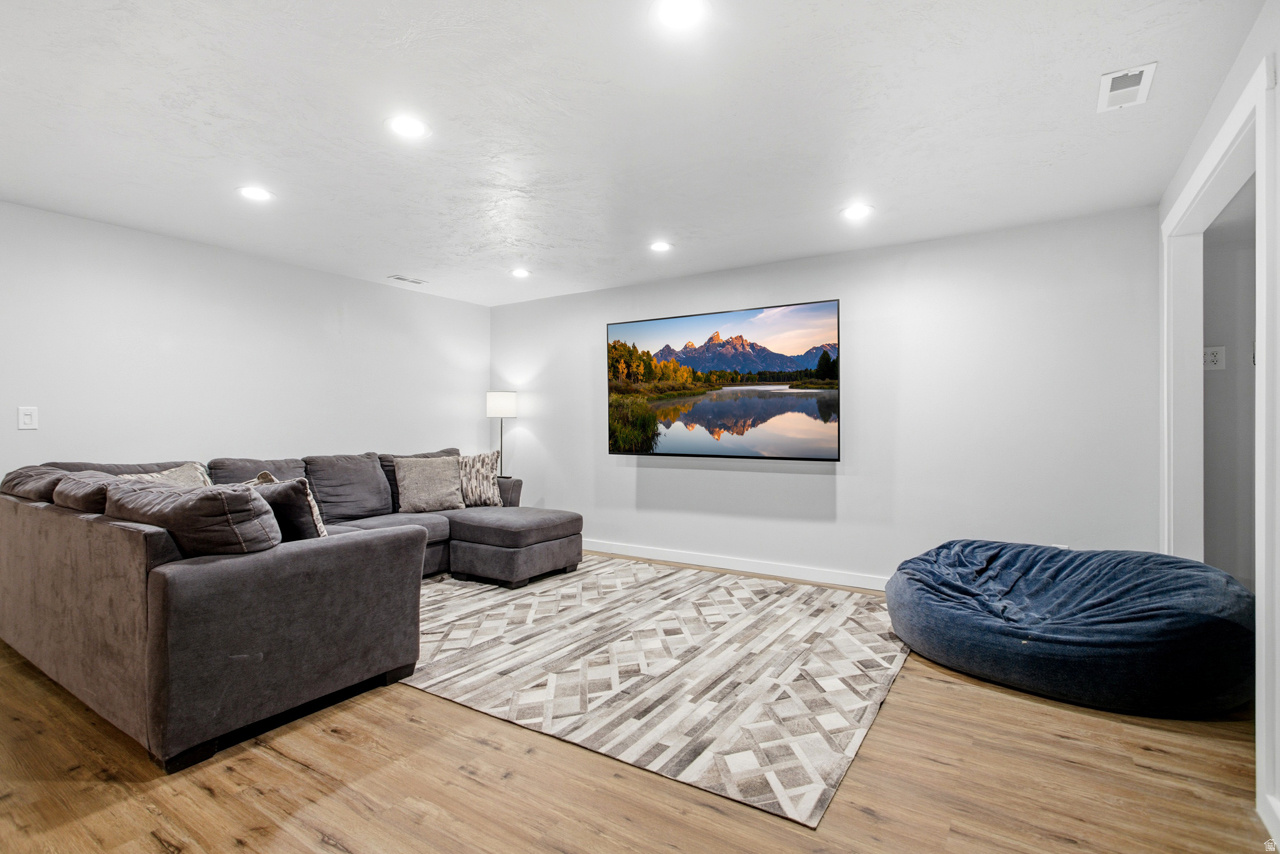 LEGACY FARMS - Residential