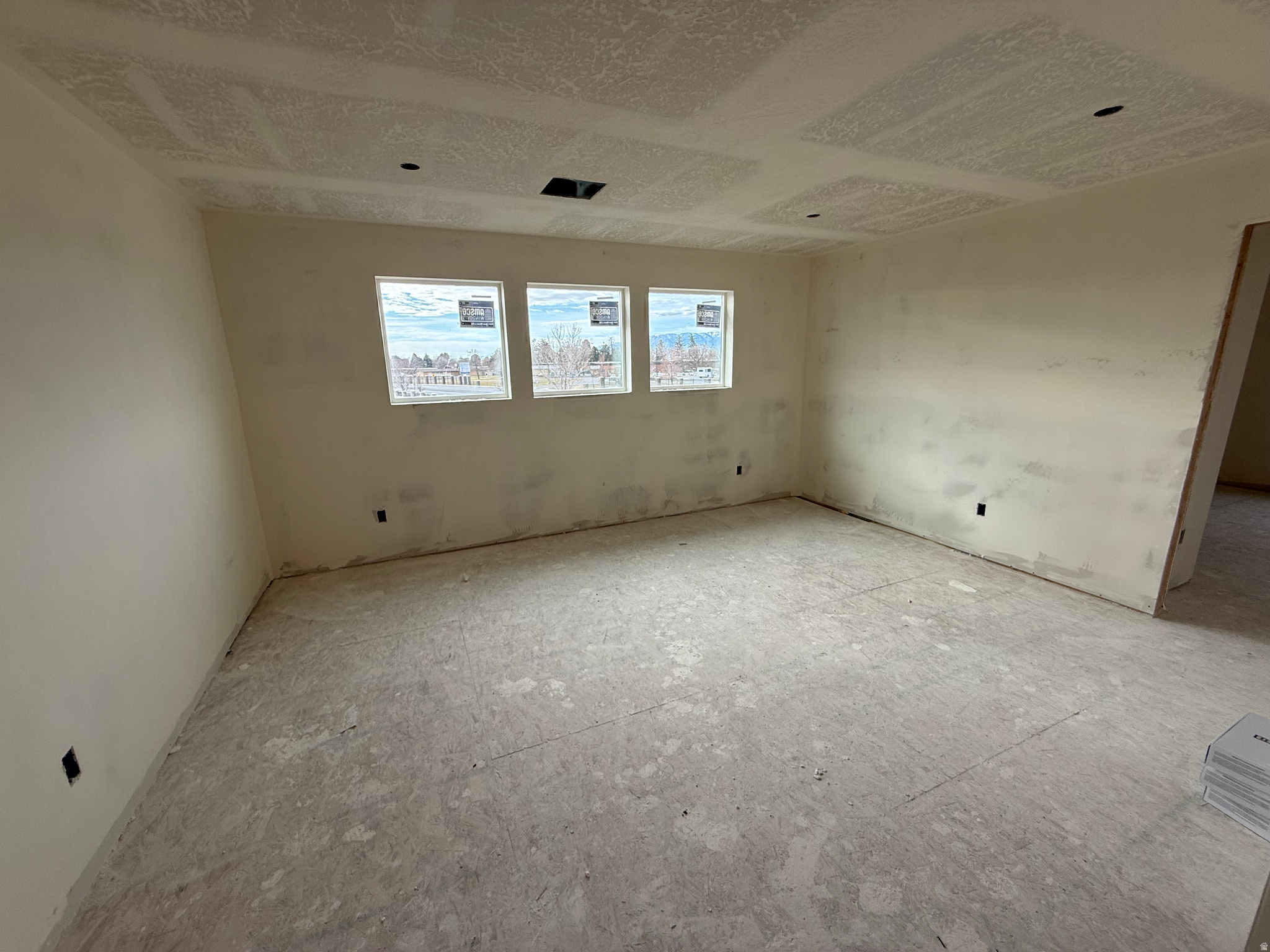 AUTUMN CREST - Residential