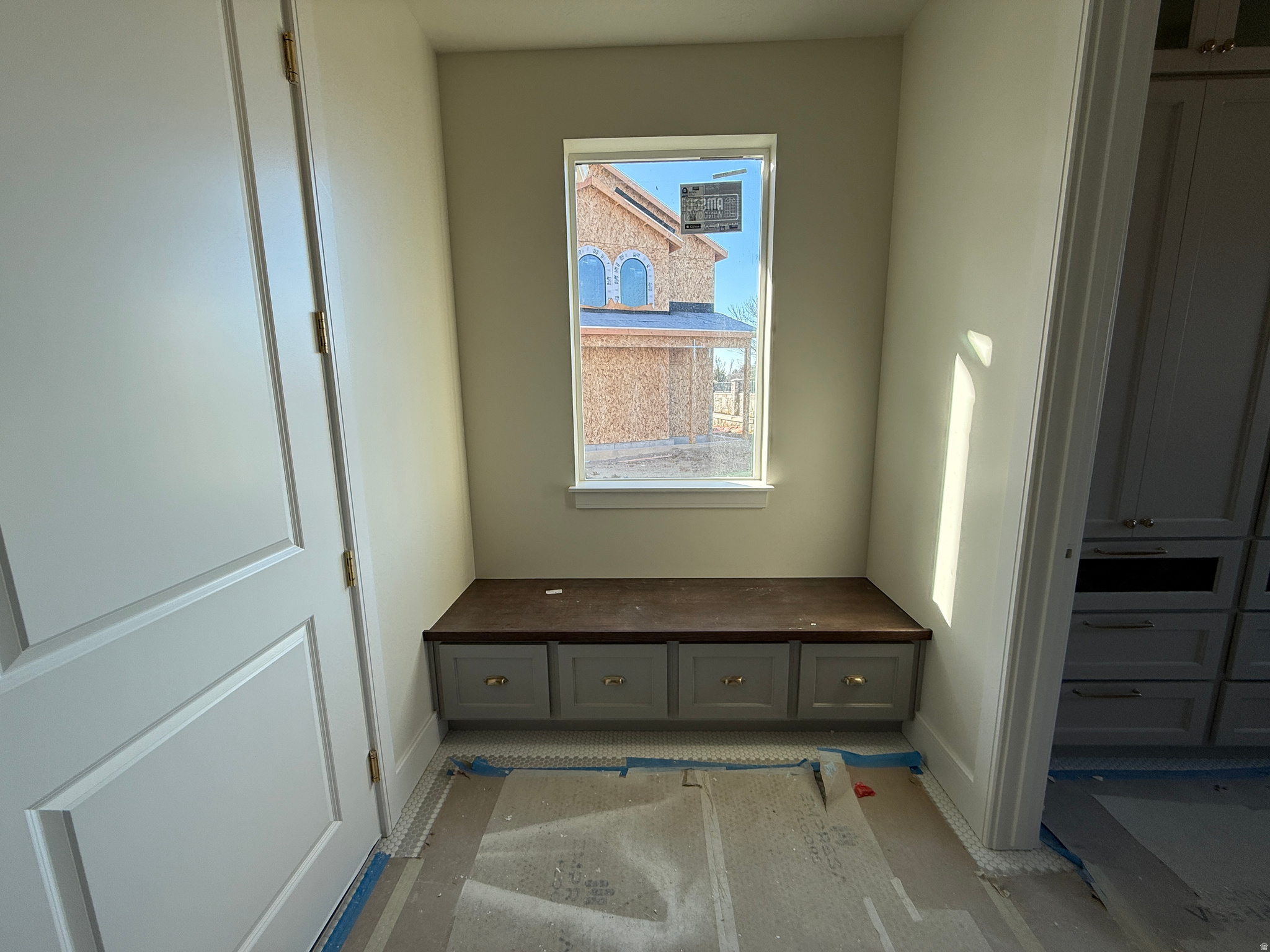 AUTUMN CREST - Residential