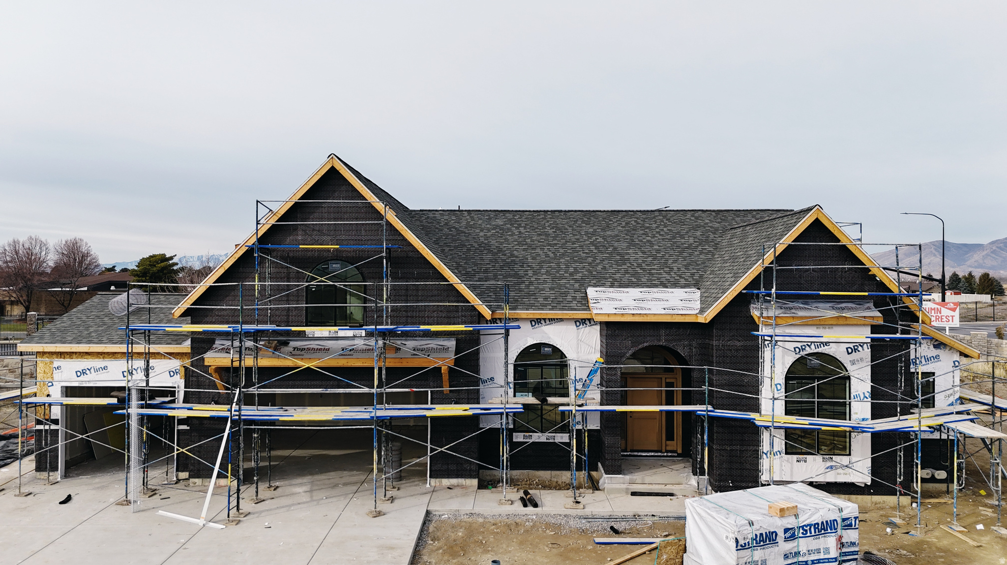 AUTUMN CREST - Residential