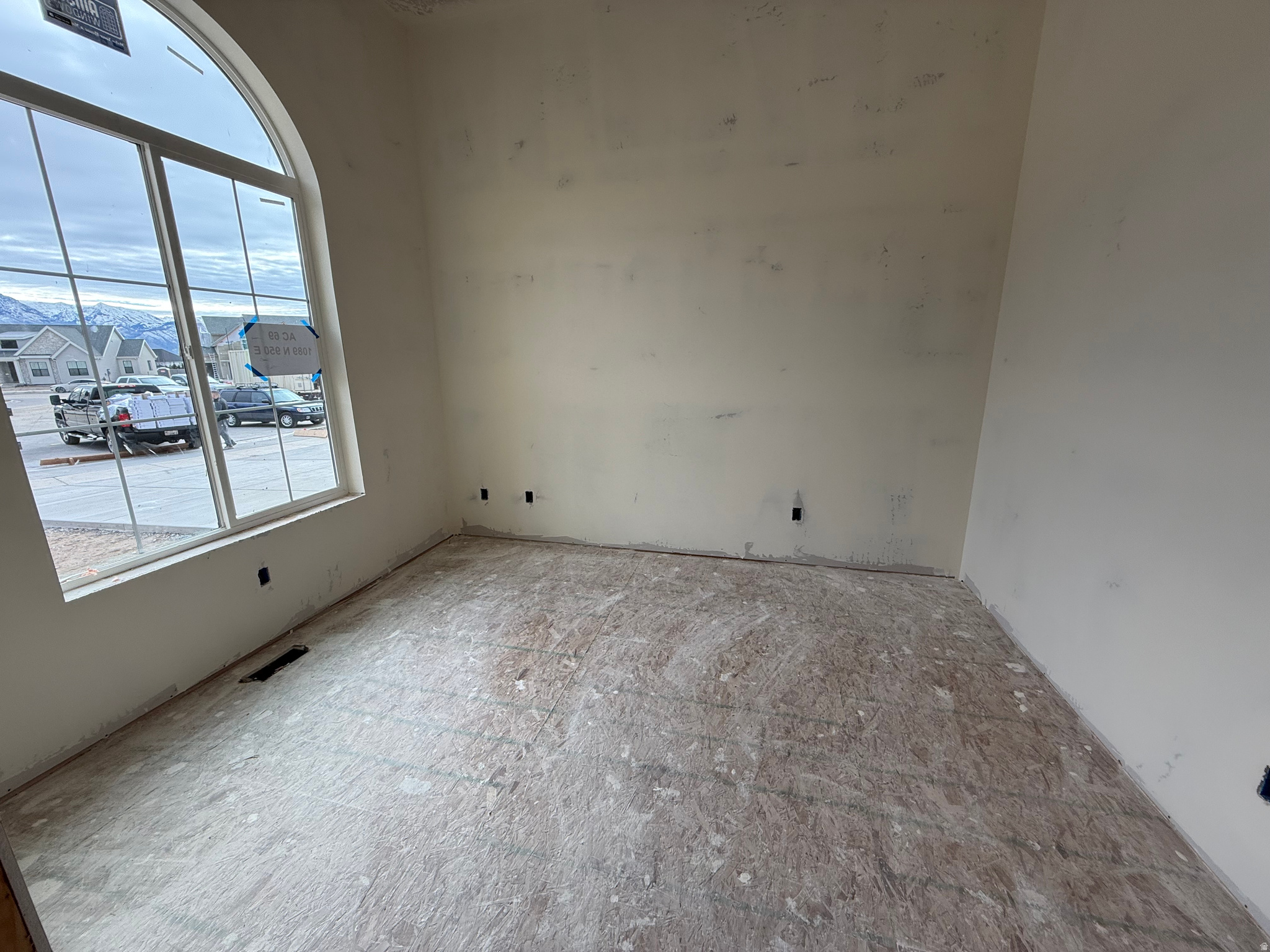 AUTUMN CREST - Residential