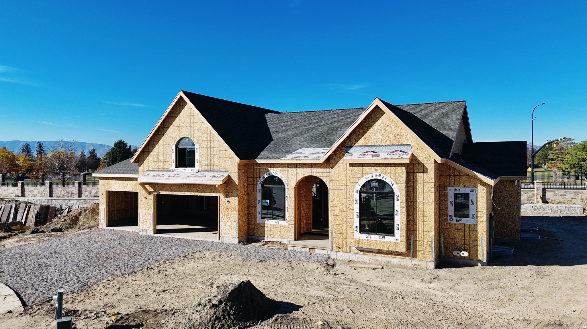 AUTUMN CREST - Residential