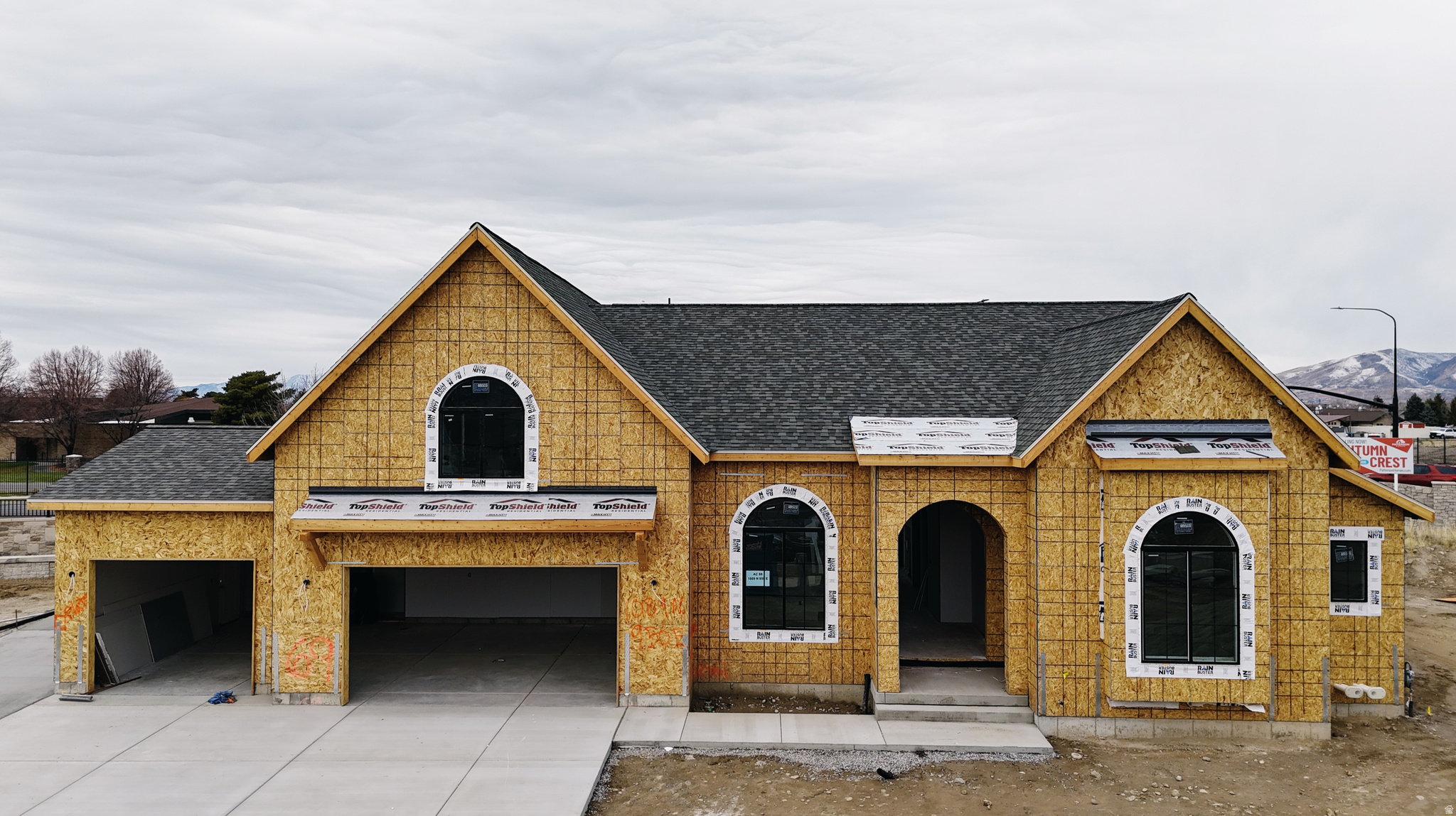 AUTUMN CREST - Residential