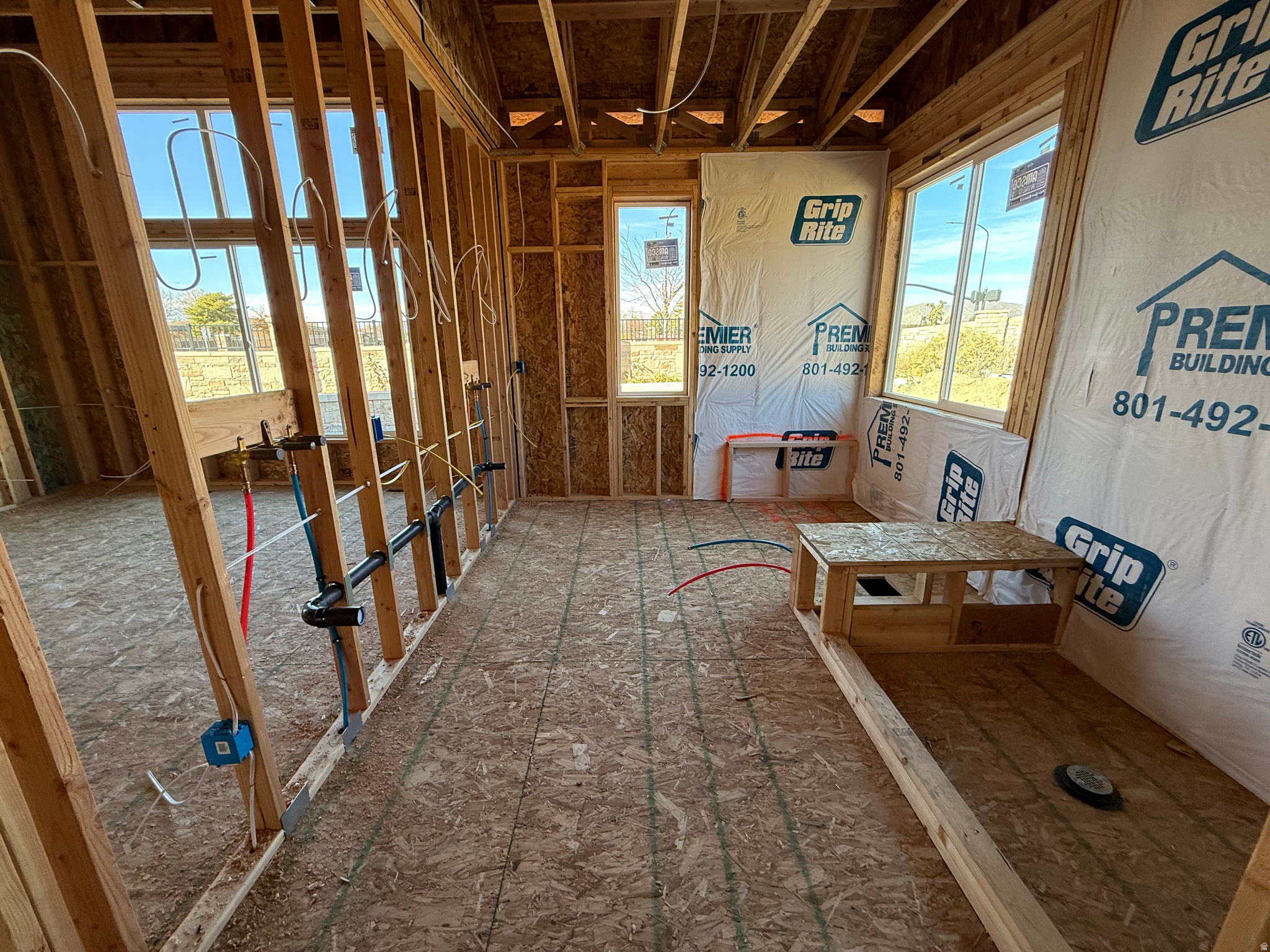 AUTUMN CREST - Residential