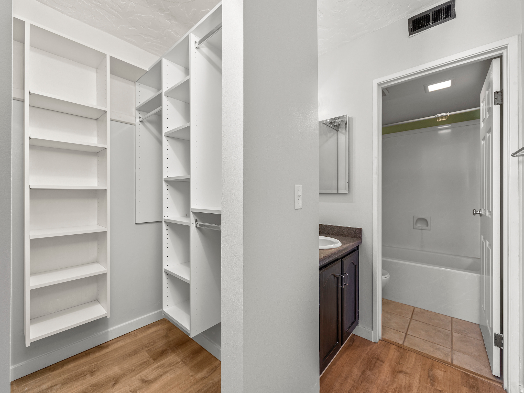 ARLINGTON - Residential