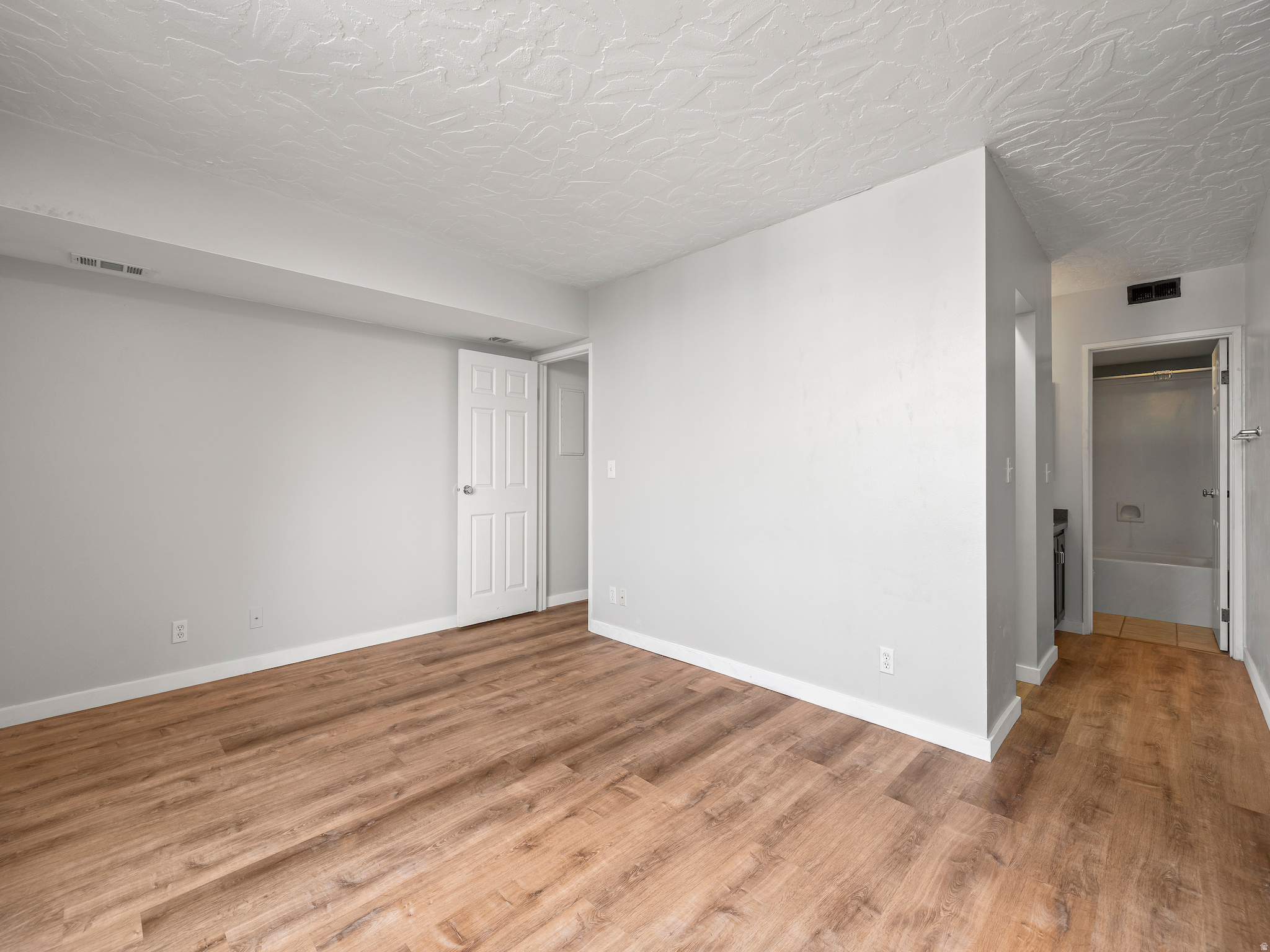 ARLINGTON - Residential